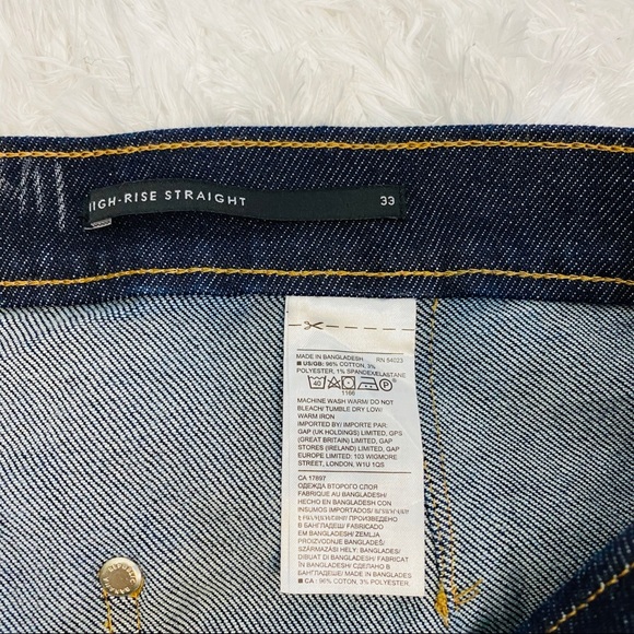 Banana Republic High-Rise Straight-Fit Jeans - Picture 10 of 11